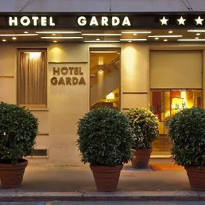 מלון Garda
