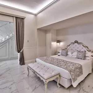4* Hotel The Moon Boutique &