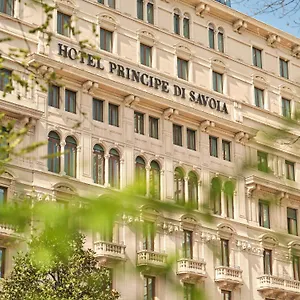 Отель Principe Di Savoia - Dorchester Collection Милан
