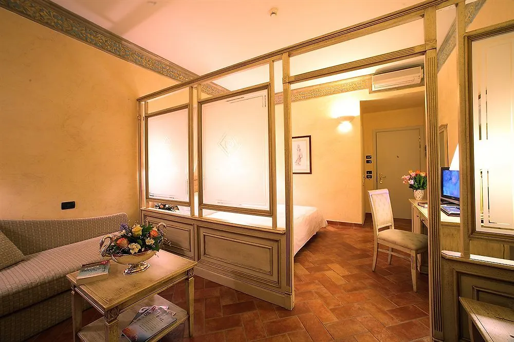 Hotel Davanzati Floransa İtalya