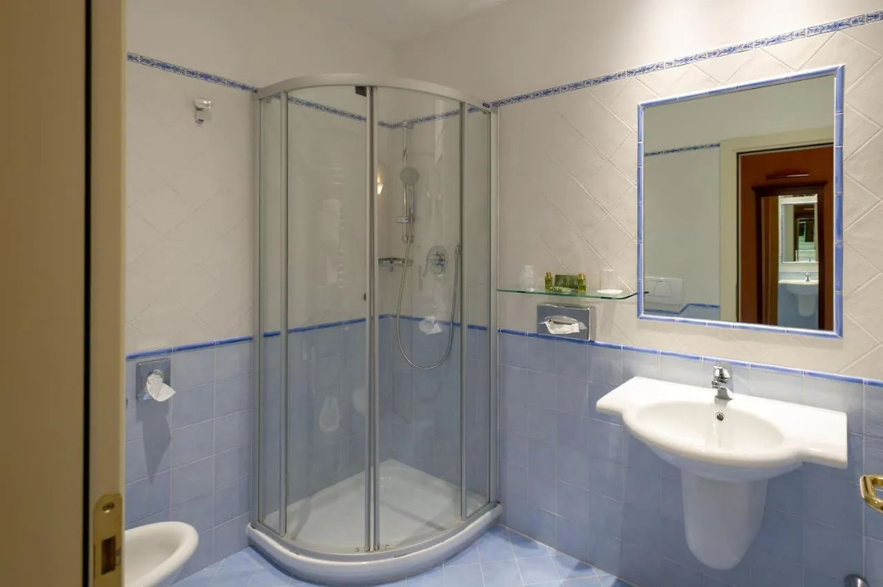 ***  Hotel Davanzati Floransa İtalya